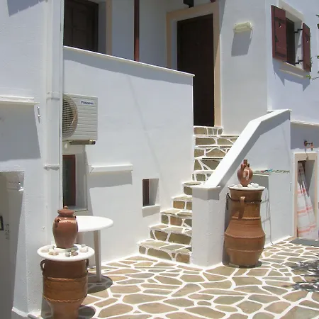 Sunset And For Adults Over 21 Only Apartmán